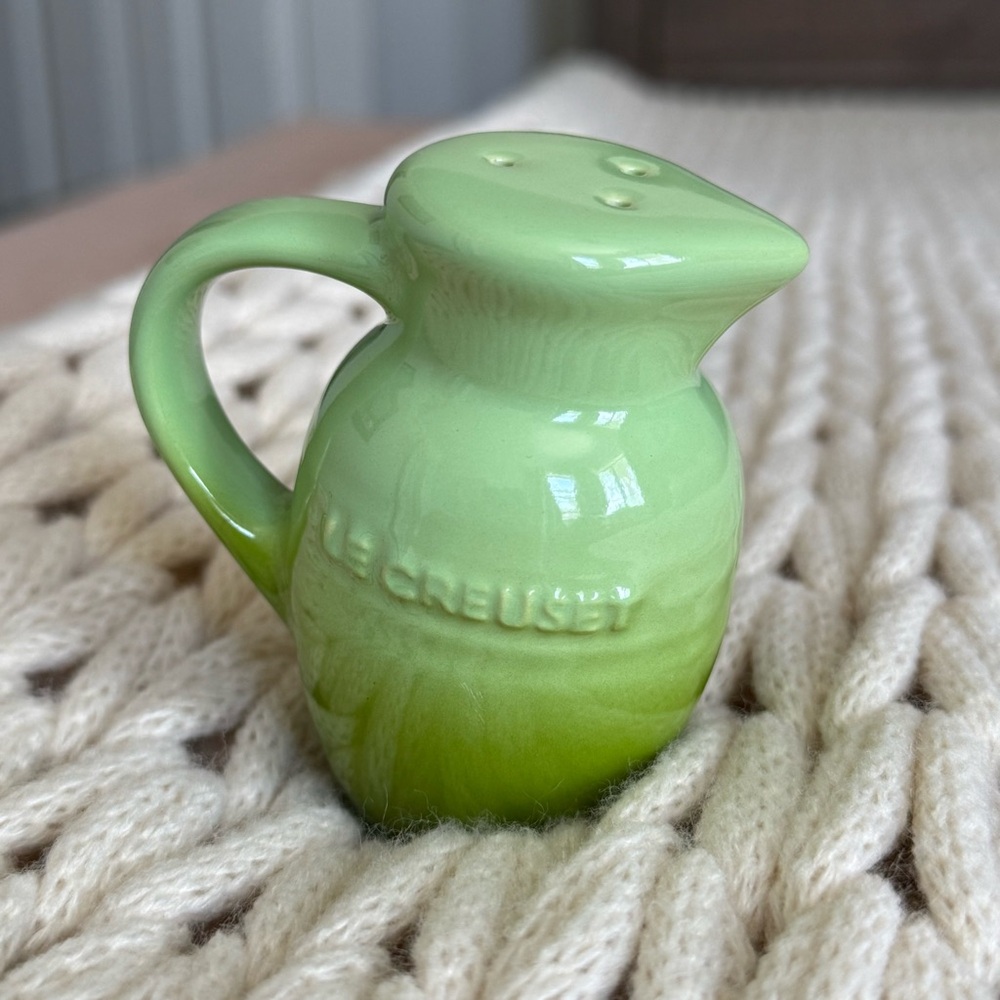 Le Creuset Mini Jug Style Green Ombre Salt Shaker 3.5” Tall Vintage